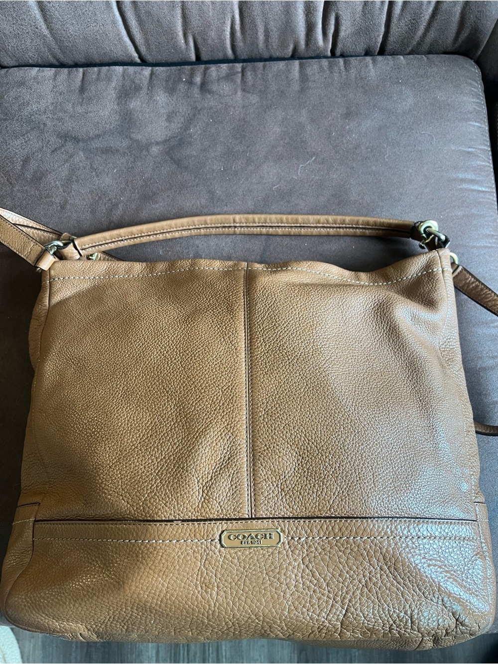Authentic Coach Park Pebble Leather Hobo Shoulder Bag – Style 23293